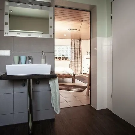 Homestay B&B Waldsolms *